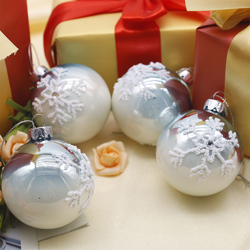 8×8×8cm Indoor Christmas Decorative Glass Ball