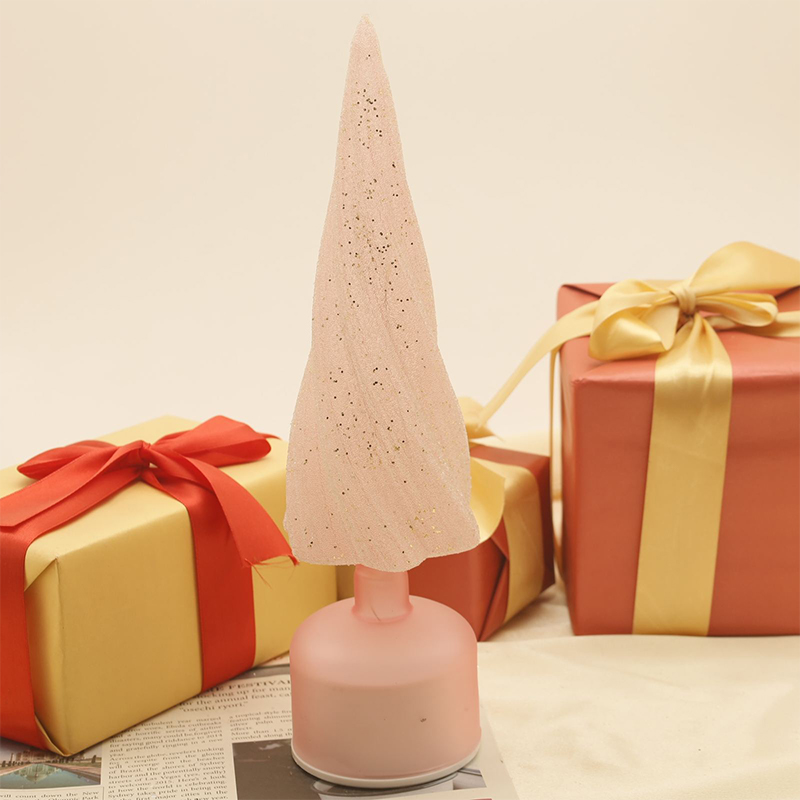 10×33 cm at 10×38 cm Mga Sukat ng Festive Rotatable Glass Christmas Tree na may LED Lights